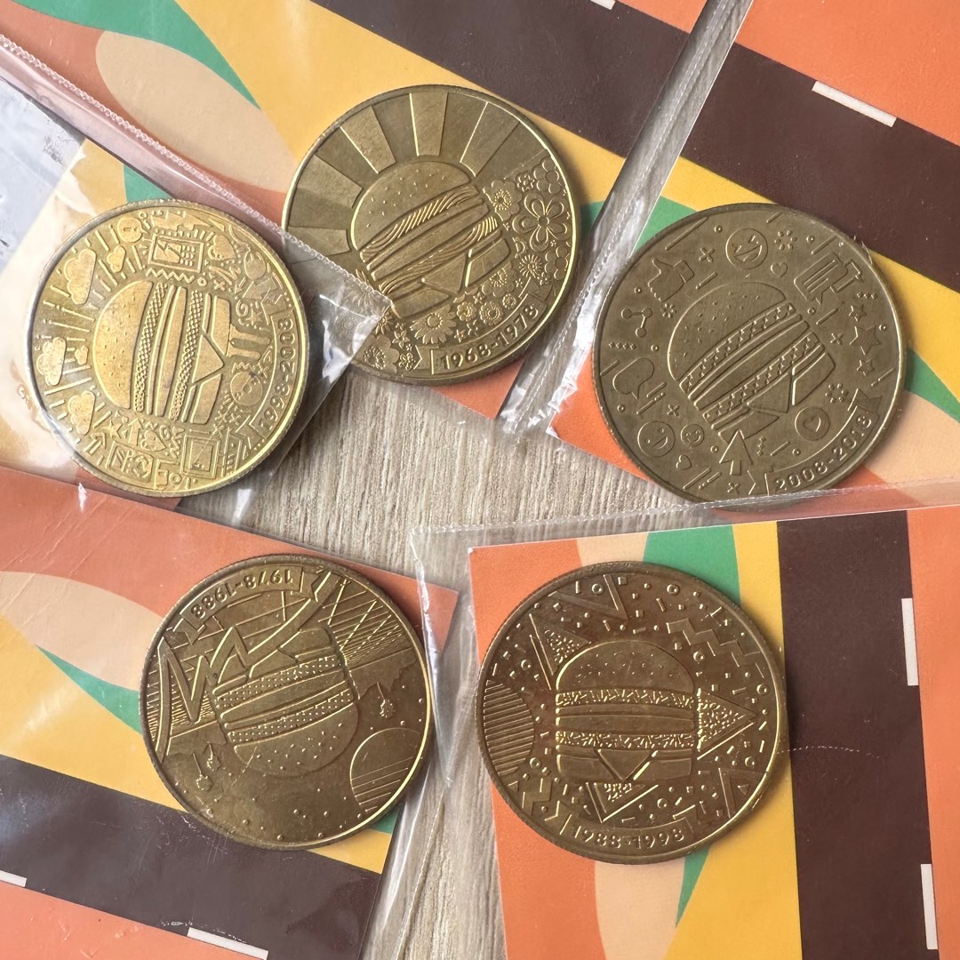 Coin McDonalds 50 Years of Big Mac Koin McD Emas Gold Coins, Antiques