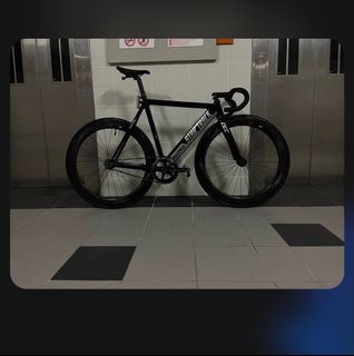 (Category: ) located in . Submitted by gm_789 (Listing ID 1206596077, Image 1). Description: .