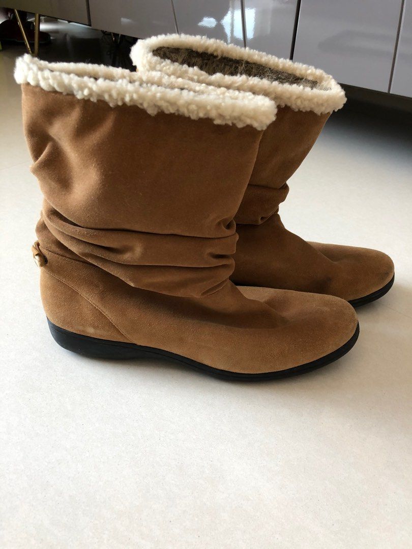 Fuzzy booties shop