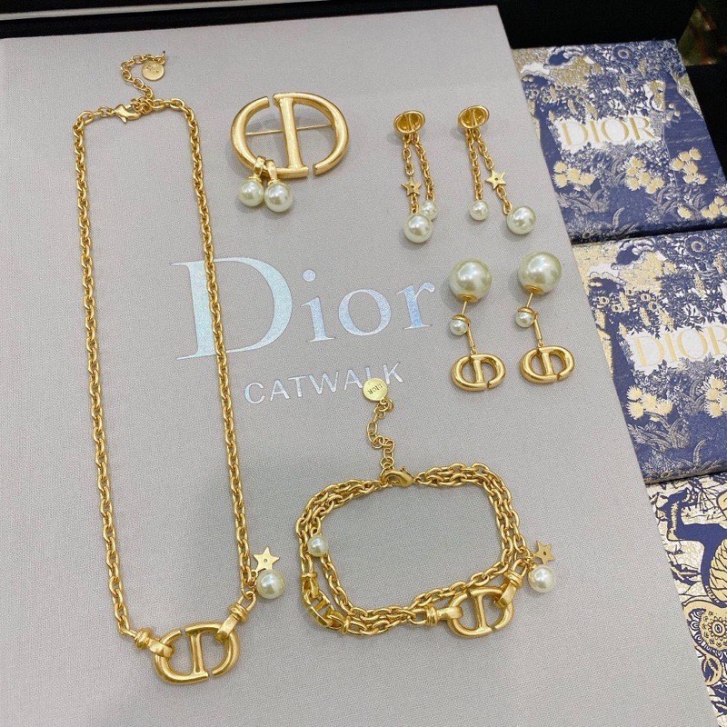 Dior peadl set necklace bracelet and earrings pre order Womens Fashion  Jewelry  Organizers Necklaces on Carousell