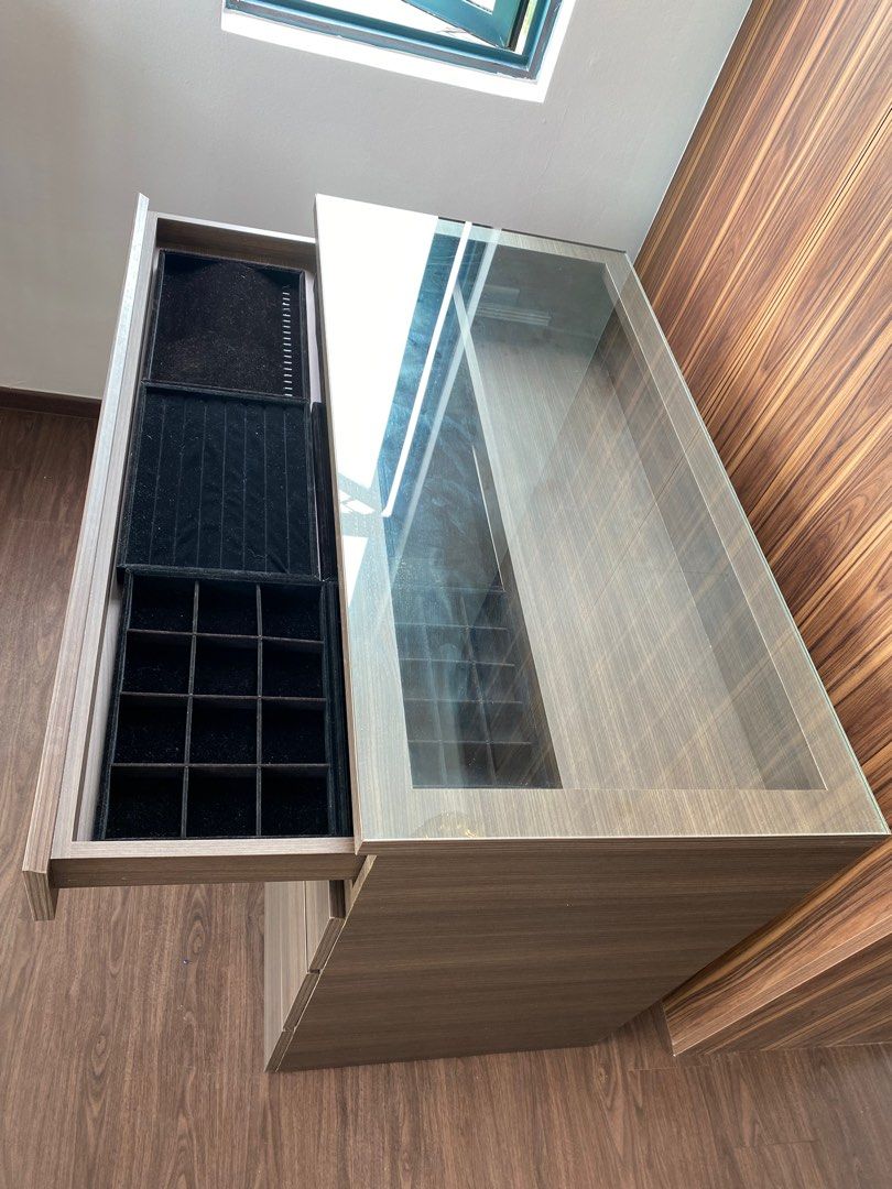 Display (with wheels), Furniture & Home Living, Furniture