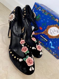 DOLCE & GABBANA velvet crystal and rose embellished block heels. New, size 41.