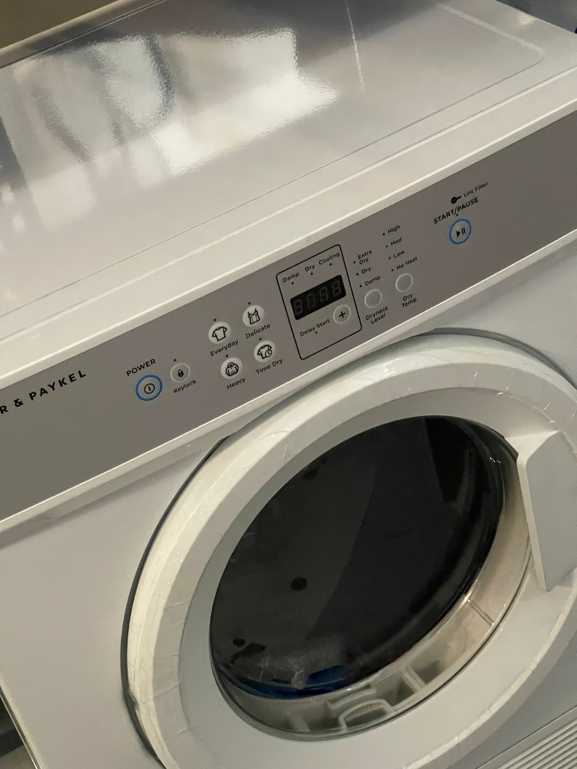 FISHER AND PAYKEL 7Kg VENTED DRYER DE7060M2 Display Set, TV & Home ...