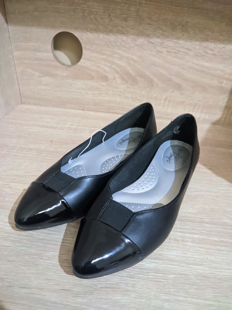 Dexflex flat shoes hot sale