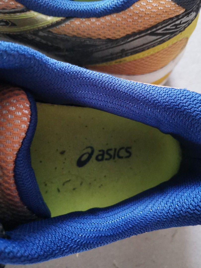 Free asics Running shoe for normal to under pronation, Men's Fashion