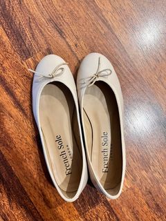 French sole flats (worn once)