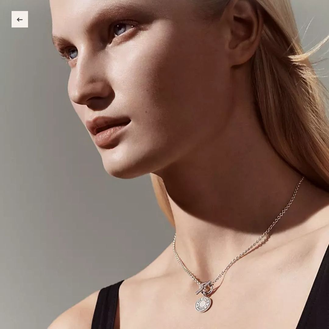 Hermes Amulettes H Confettis Pendant Necklace, Women's Fashion, Jewelry