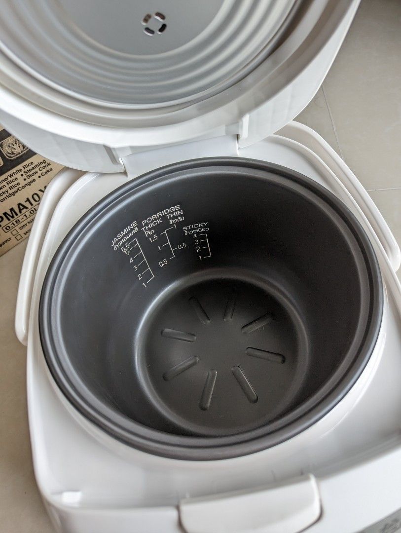 HITACHI Rice Cooker, TV & Home Appliances, Kitchen Appliances, Cookers