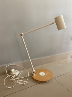 Ikea NYMÅNE LED work lamp w wireless charging
