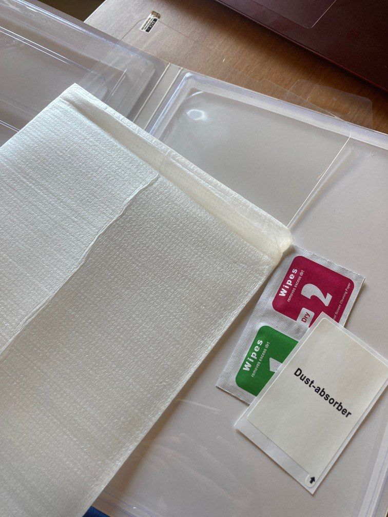 iPad screen protector （分類：其他電子周邊配件及產品）位於 Hong Kong。 由 baymax_xx 提交（商品編號 1206590076，圖片 2）。簡介： 鋼化玻璃mon貼 適合iPad 11 吋機 買錯左所以出售。