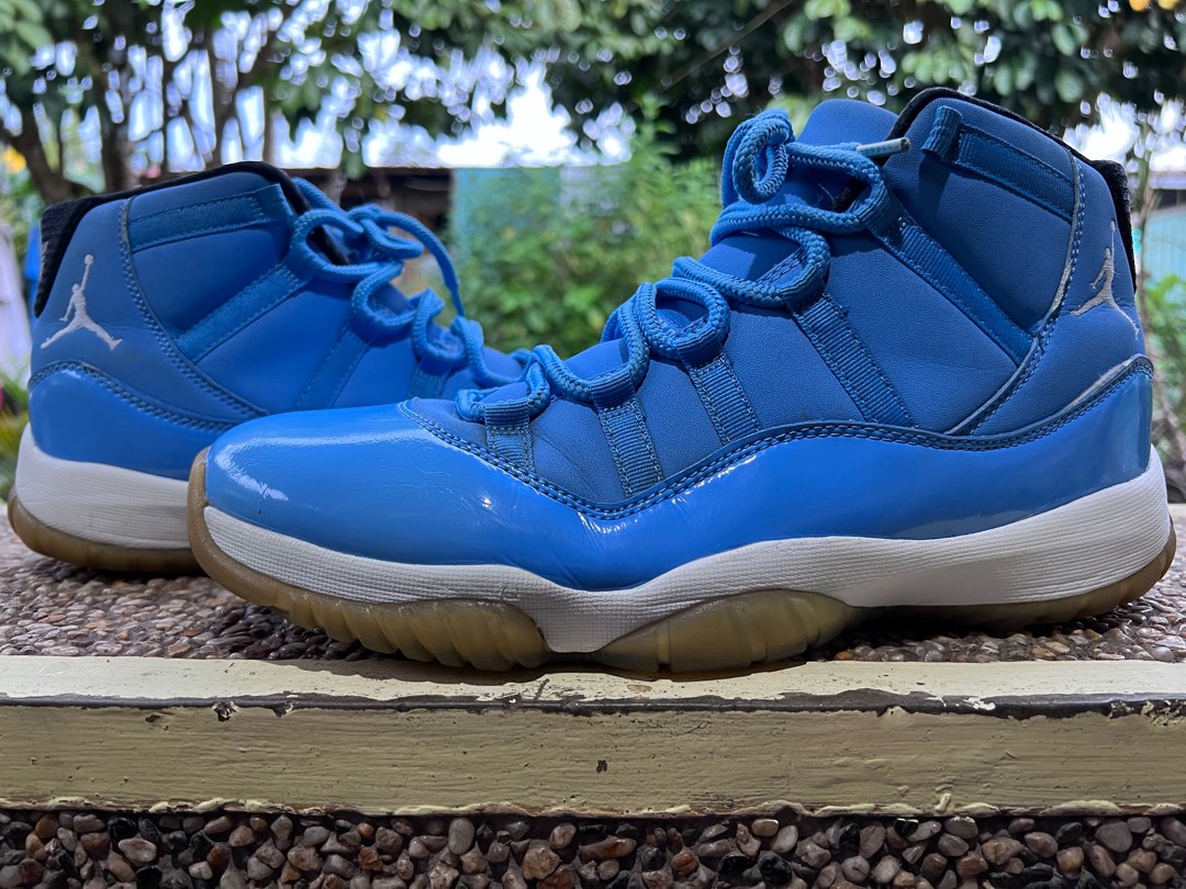 jordan 11 retro pantone