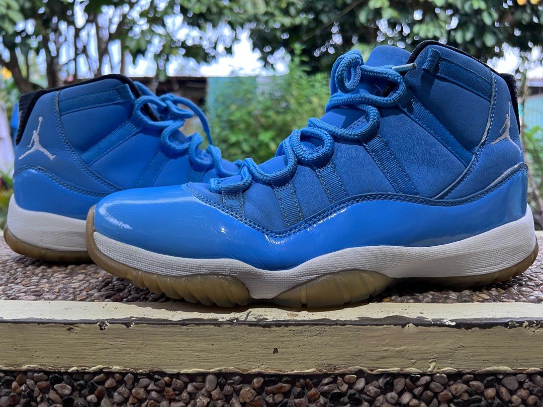 jordan 11 pantone on feet