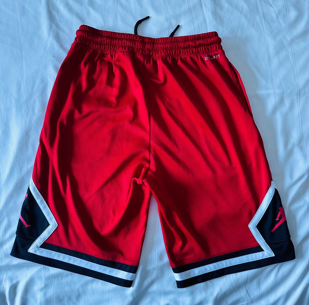 Red jordan hotsell basketball shorts