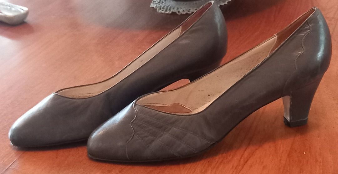 K shoes by Clarks, Women's Fashion, Footwear, Heels on Carousell