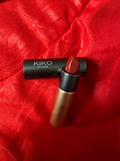 Kiko lipstick red
