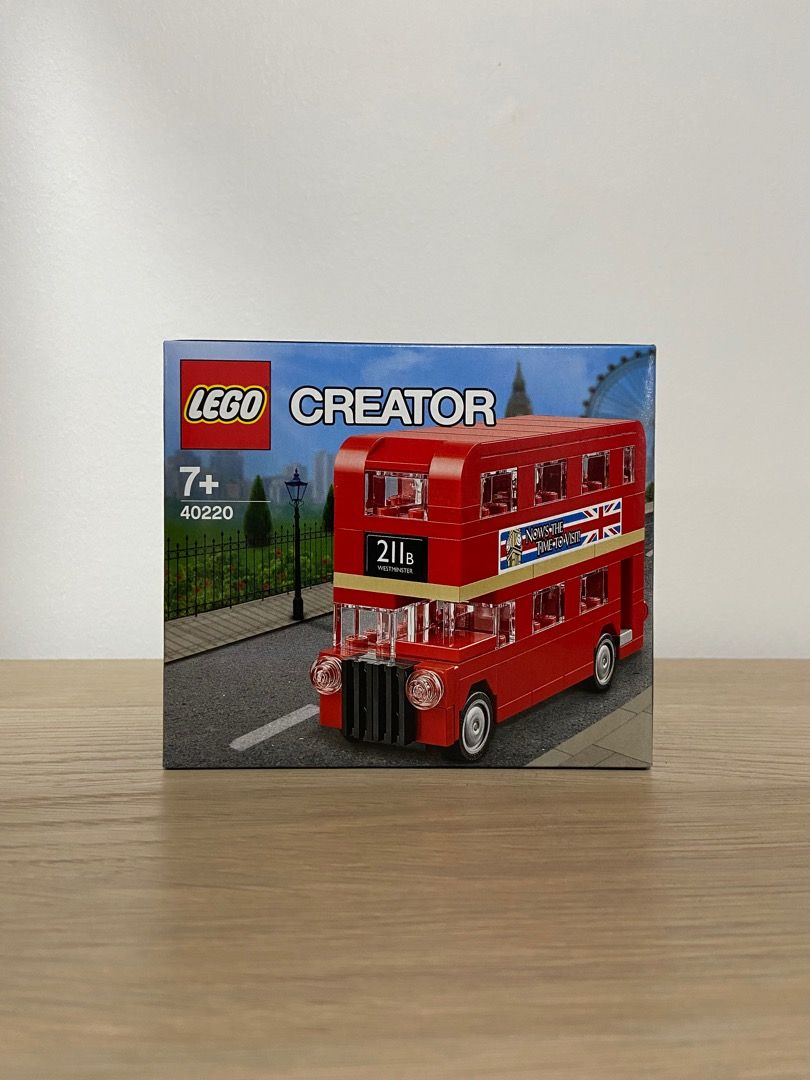 Lego 40220 price new arrivals