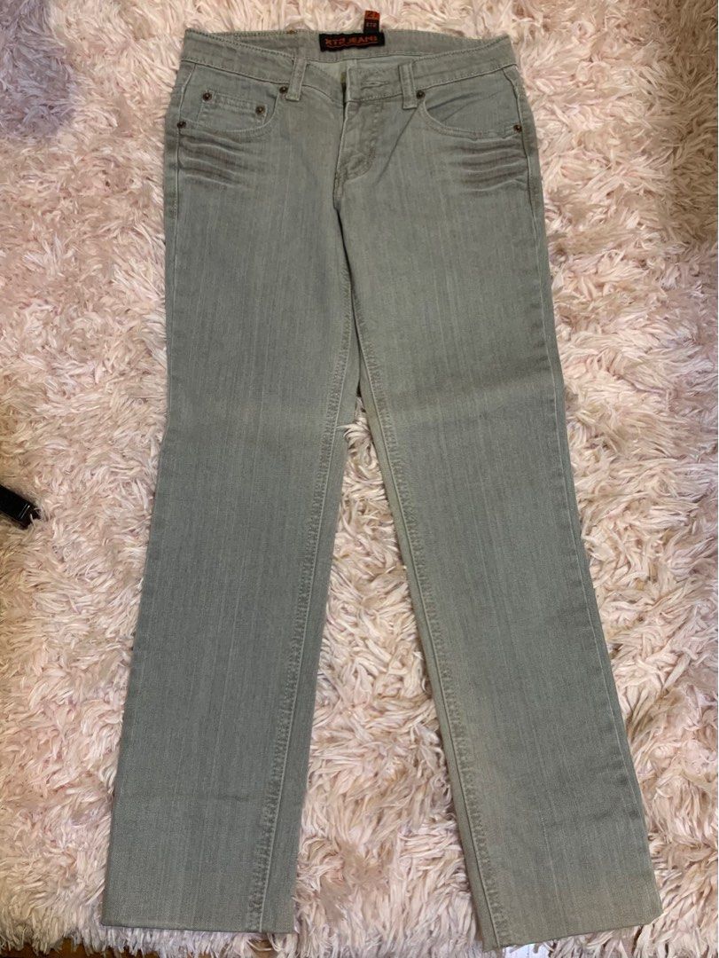 Light Grey Jeans, Women's Fashion, Bottoms, Jeans & Leggings on Carousell