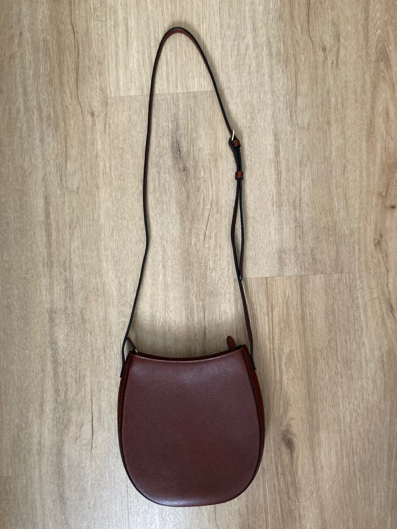 Linjer sling bag store