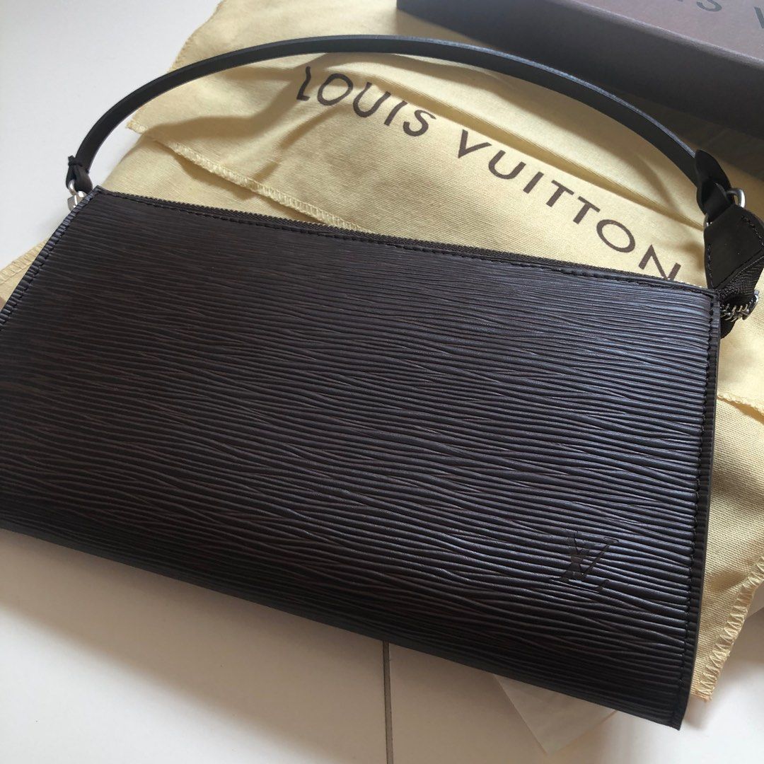 Louis Vuitton LV Pochette Accessoires Epi Leather Mocha, Luxury, Bags &  Wallets on Carousell