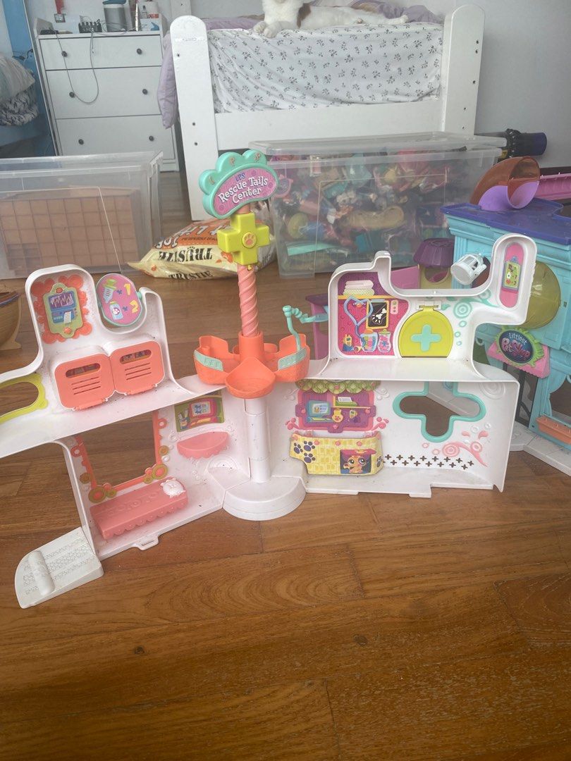 LPS Hospital, Hobbies & Toys, Toys & Games on Carousell
