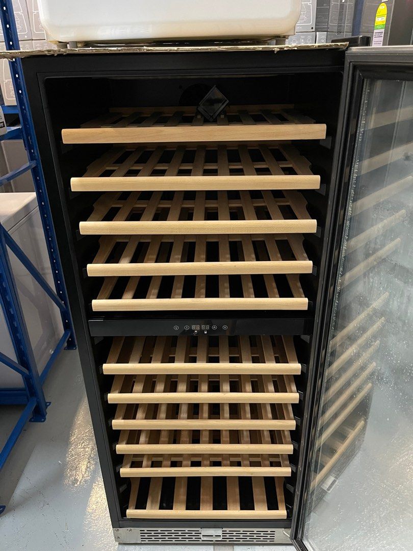 MAYER 92 BOTTLES WINE CHILLER, TV & Home Appliances, Kitchen Appliances