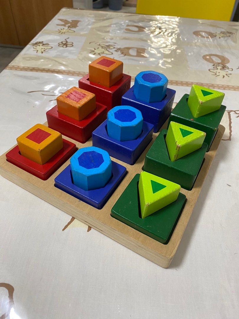 Melissa & Doug Shape Sequence Sorting Set, Hobbies & Toys, Toys & Games