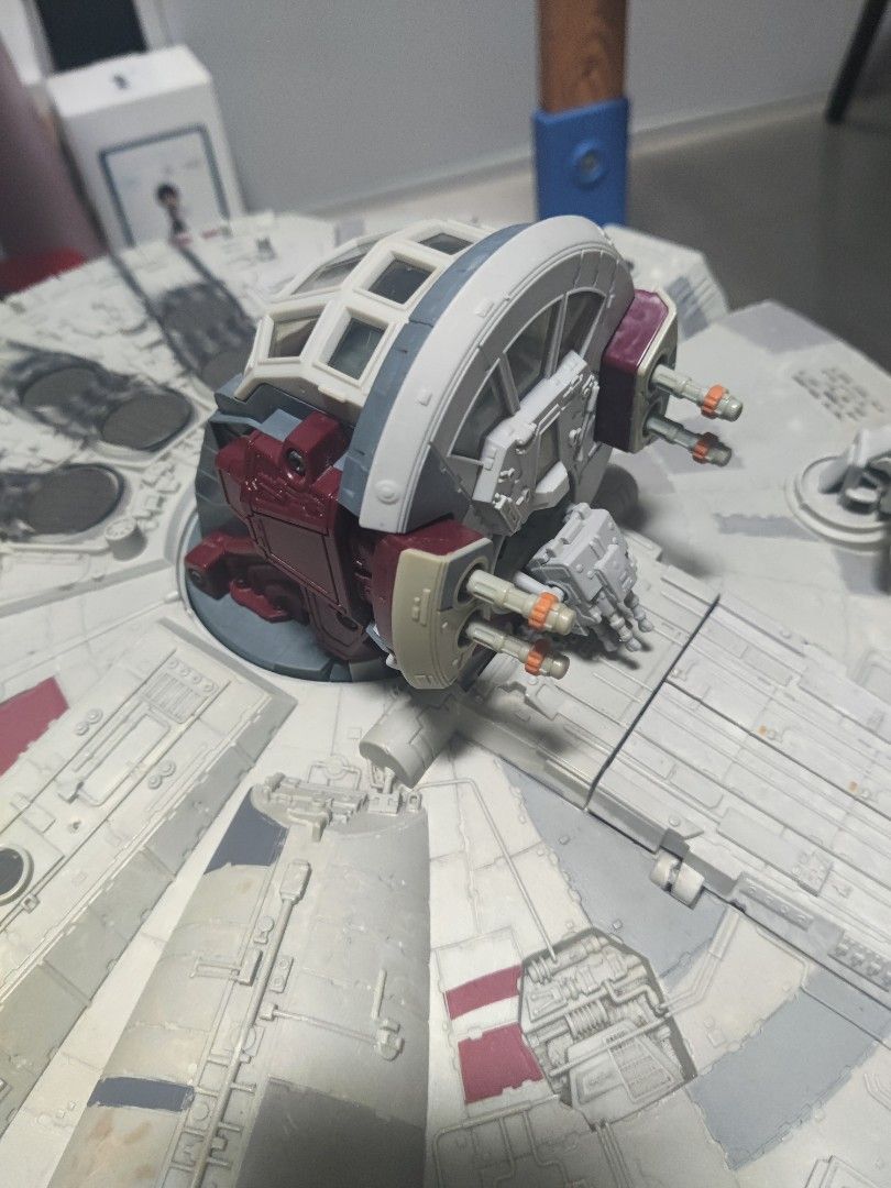 Star wars 2025 millenium falcon b3678