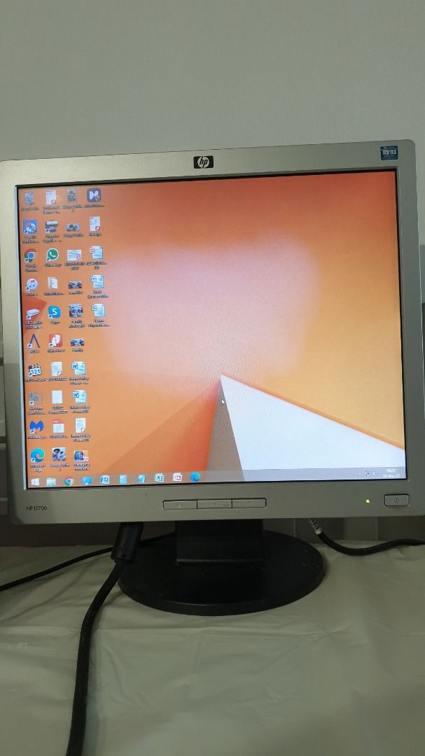Monitor HP L1706, Computers & Tech, Parts & Accessories, Monitor ...