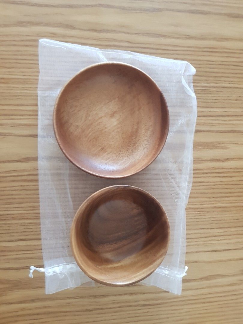 Muji wooden bowl and plate, Furniture & Home Living, Kitchenware