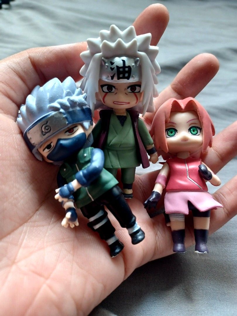 Naruto small figures