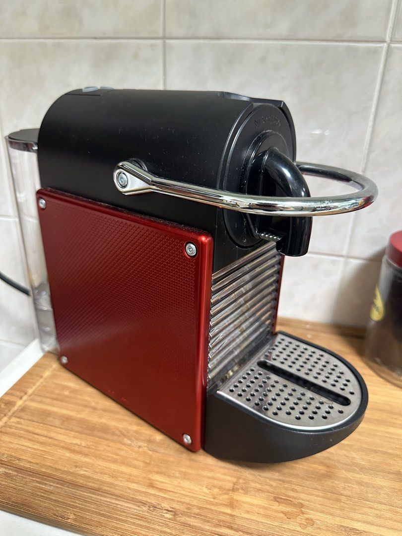 Nespresso Pixie limited edition + capsules, TV & Home Appliances