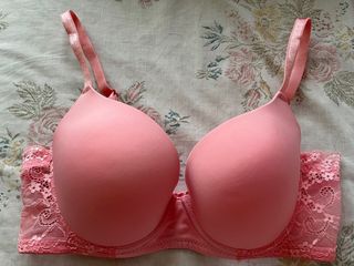 (Category: ) located in . Submitted by tennishime (Listing ID 1206575370, Image 1). Description: .