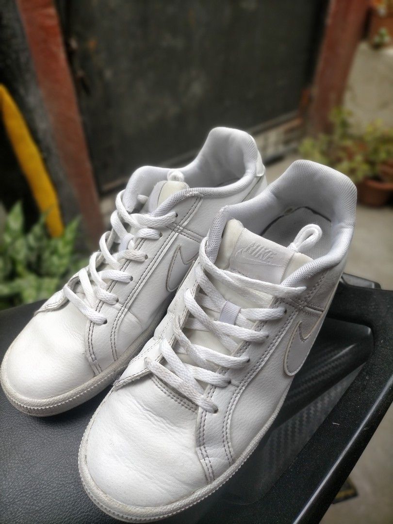 womens nike all white