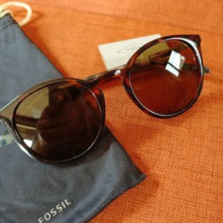NWT FOSSIL Sunglasses UV Protect