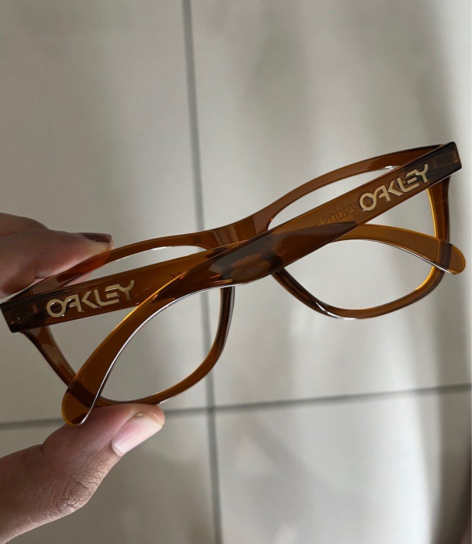 Oakley deals frogskins youth