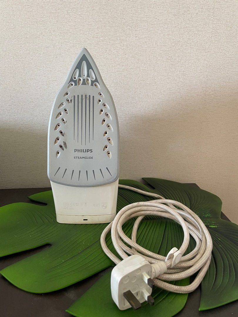 Philips Iron, TV & Home Appliances, Irons & Steamers on Carousell
