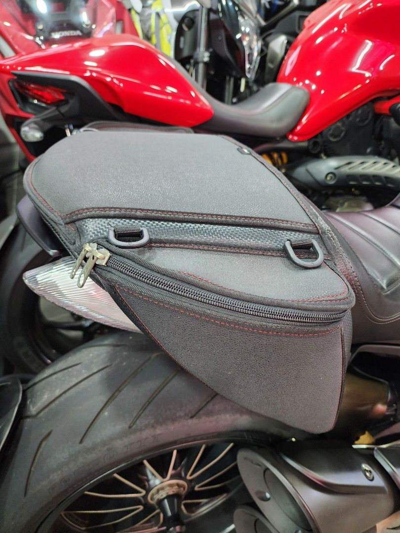 Ducati diavel tail bag sales