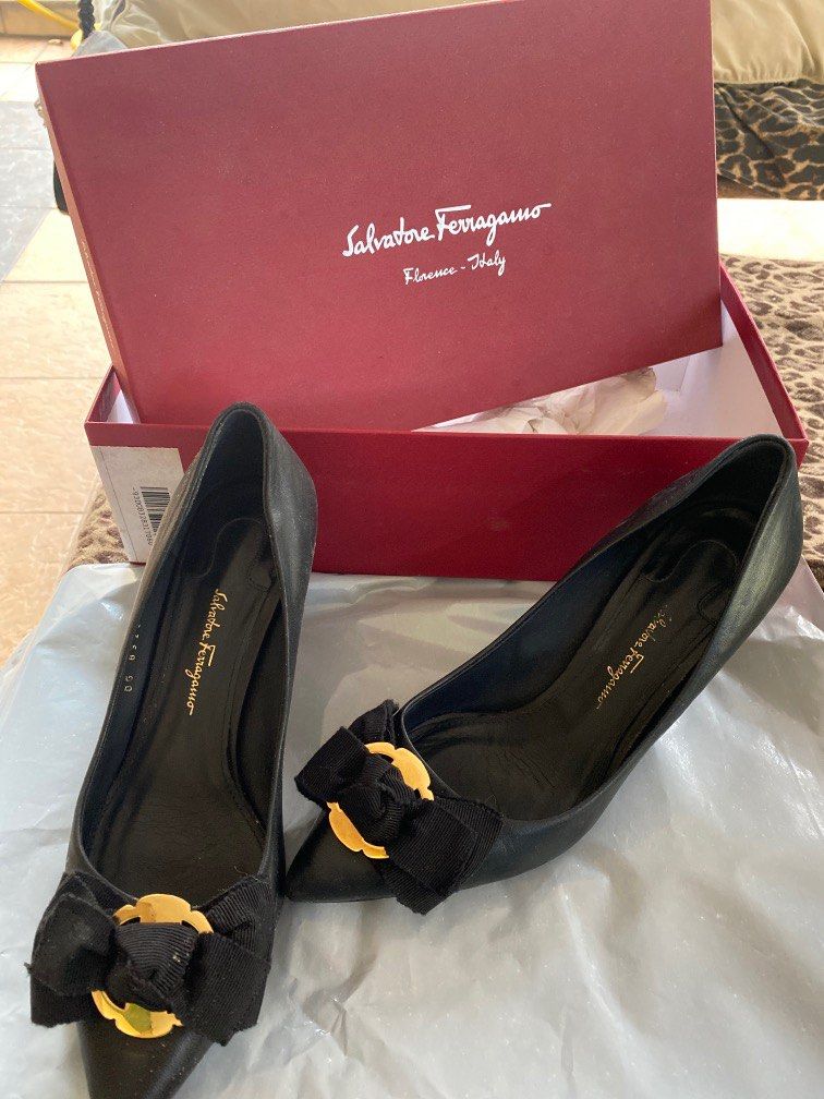 Preloved salvatore hotsell ferragamo
