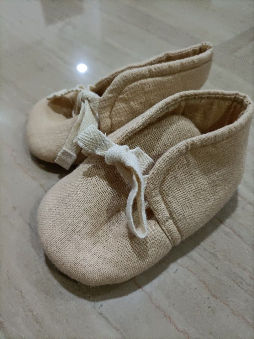 Quincy mae hotsell baby booties