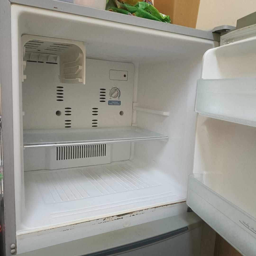 Refrigerator to sell, TV & Home Appliances, Kitchen Appliances