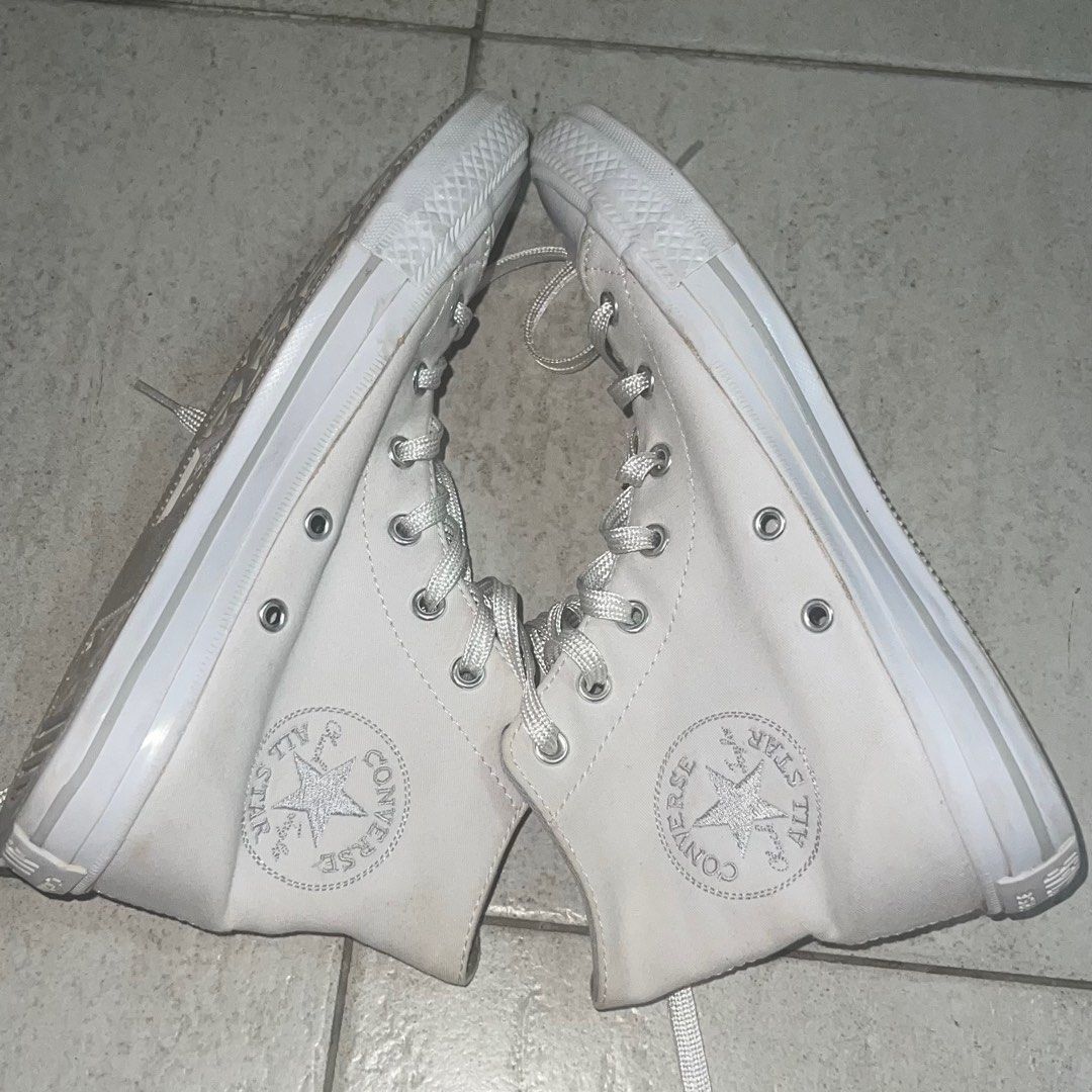 Sale Converse All Star Chuck Taylor white high top shoes