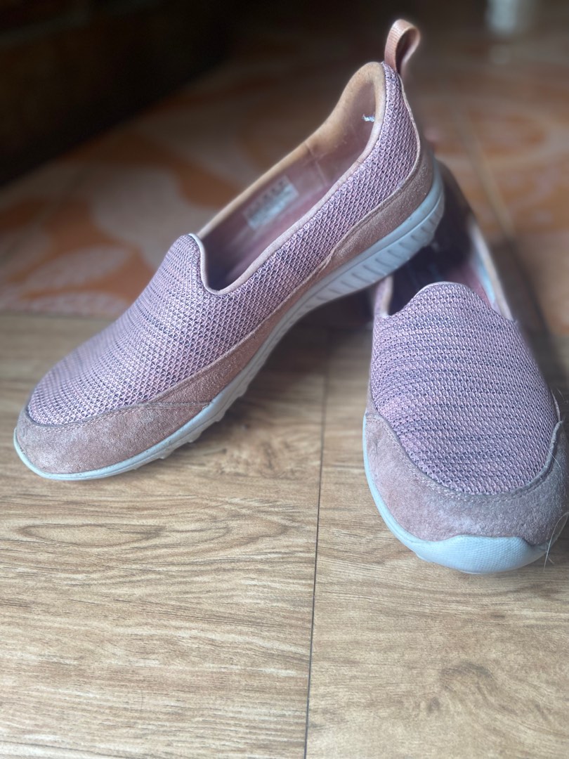 skechers slip ons