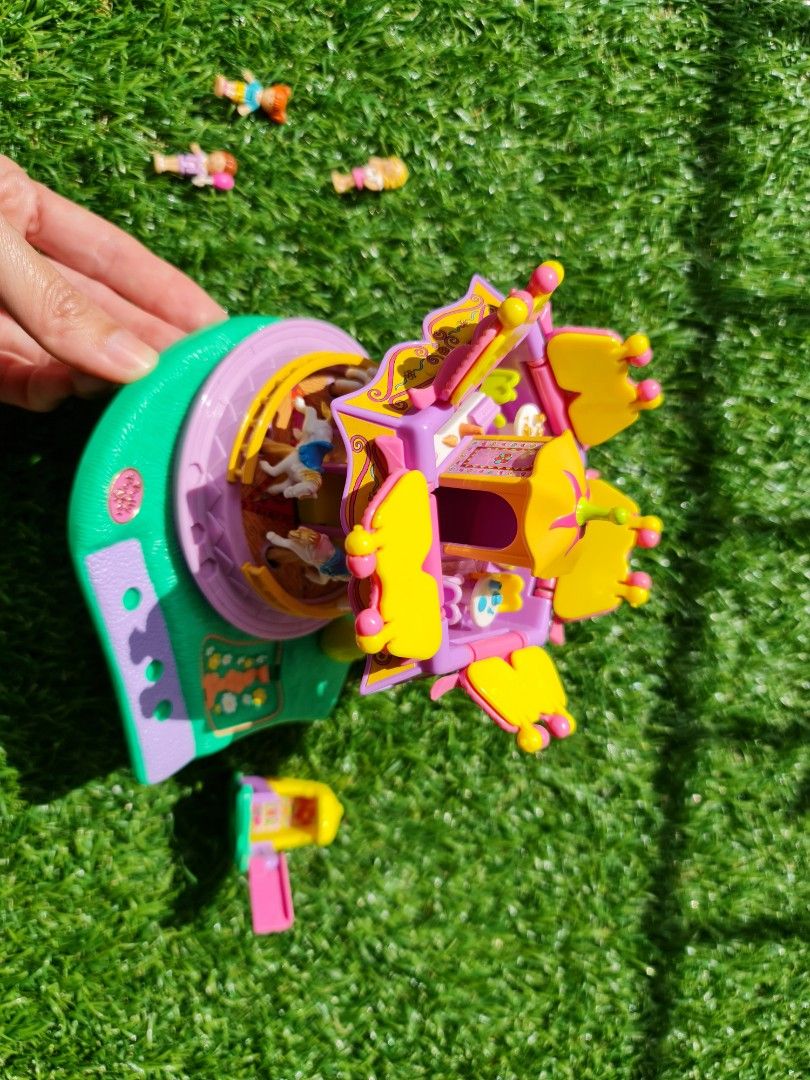 Super Rare Polly Pocket Carousel, Hobbies & Toys, Memorabilia &  Collectibles, Vintage Collectibles on Carousell