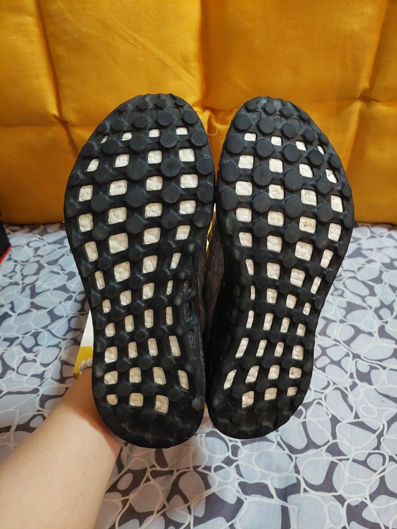 Sz9)Pureboost CM8306, Men's Fashion, Footwear, Sneakers on Carousell