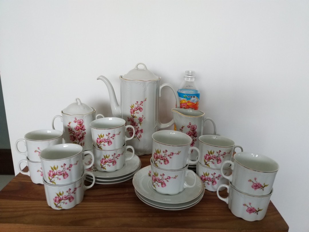 Teapot Set, Hobbies & Toys, Memorabilia & Collectibles, Vintage