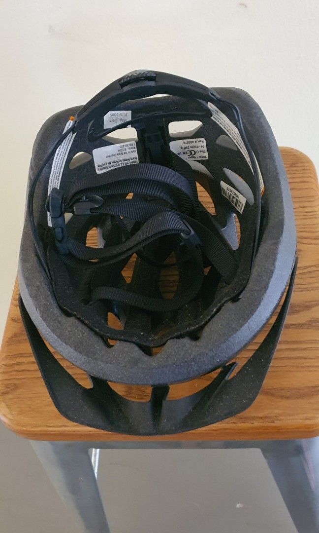 Trek Vapor Bicycle Helmet, Sports Equipment, Bicycles & Parts, Parts