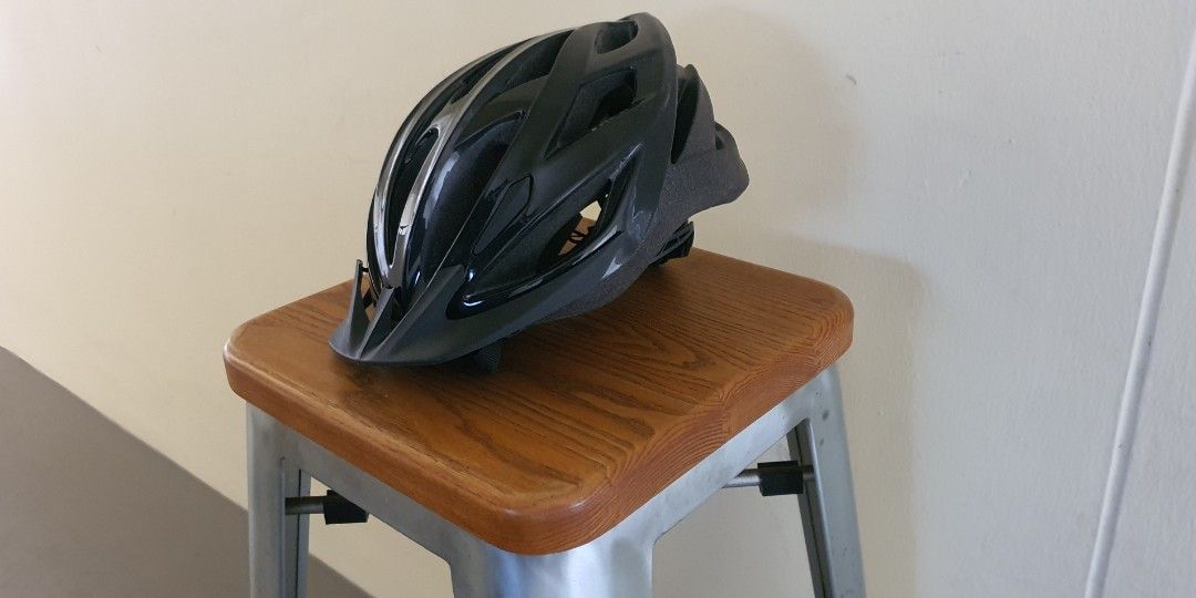 Trek Vapor Bicycle Helmet, Sports Equipment, Bicycles & Parts, Parts