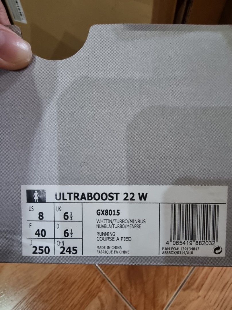 White ultra boost womens 6.5 hotsell