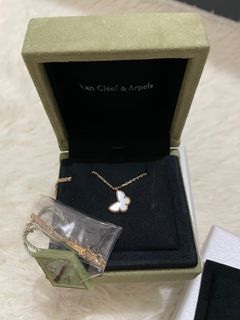 Van Cleef and Arpels Authentic with serial and paper (ON HAND)