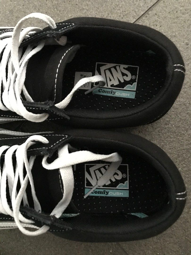 VANS Oldskool Comfycush Men's US10.5, Men's Fashion, Footwear, Sneakers on  Carousell